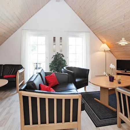 Ferienhaus Holiday Xii *